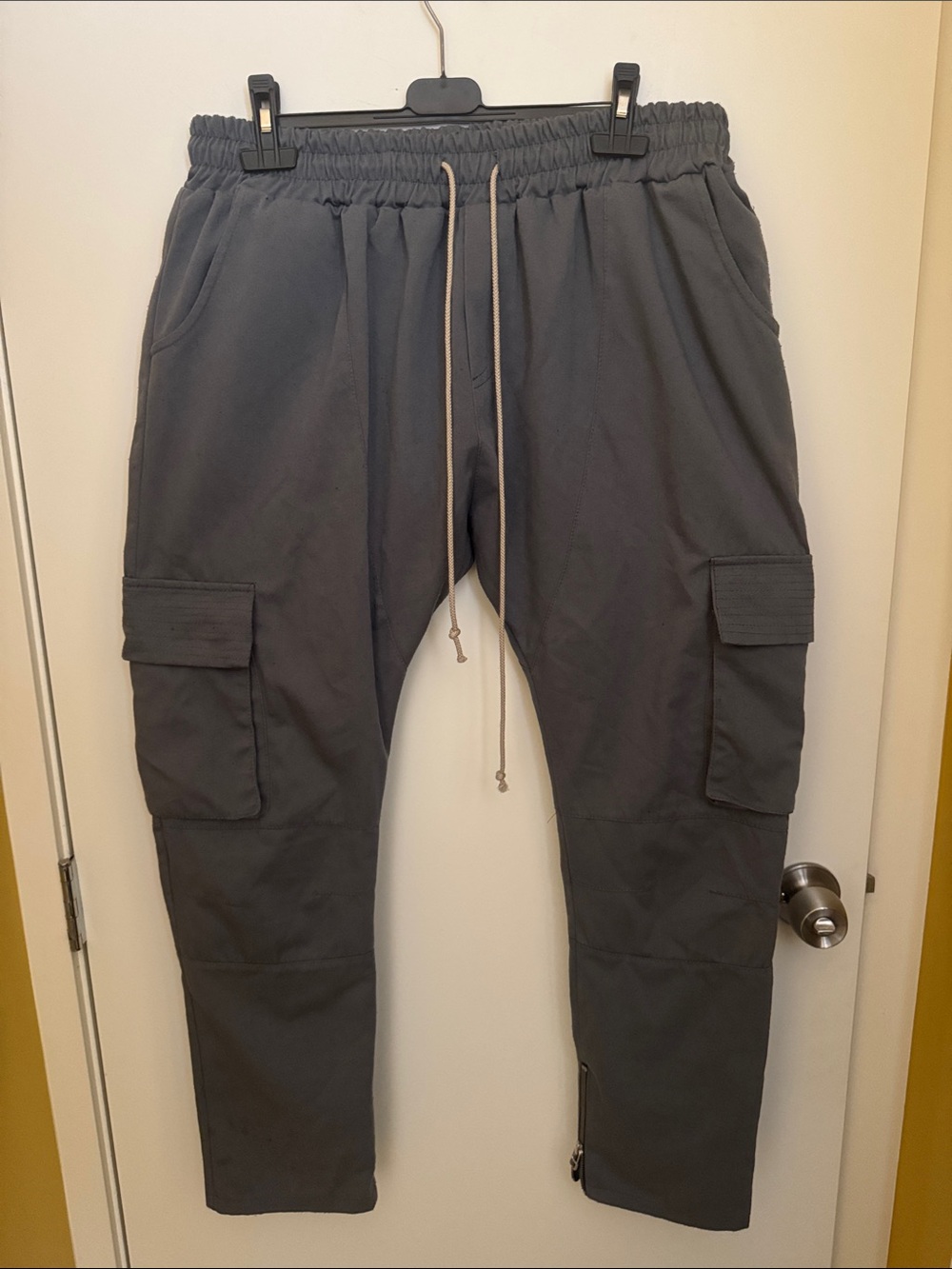 Men's Cargo Jogger Pants in Charcoal Gray